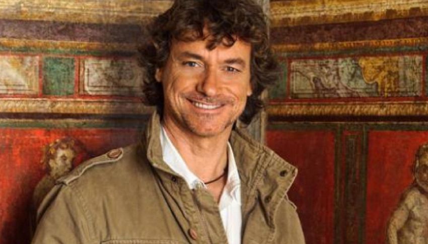 Napoli ha un nuovo cittadino onorario Alberto Angela