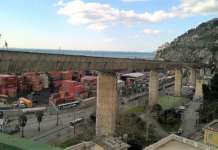 Salerno, senso unico alternato per 20 notti sul viadotto Gatto