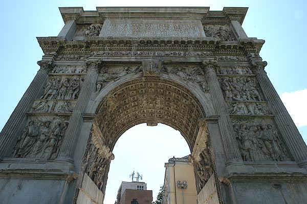 arco-di-traiano-benevento-4