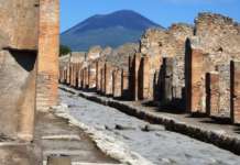 Bimbo si perde tra gli scavi di Pompei, i Carabinieri lo ritrovano dopo ore