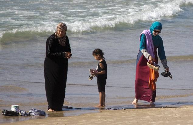 Burka in spiaggia