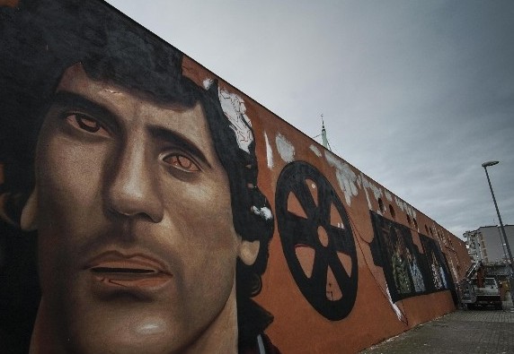 massimo troisi murales