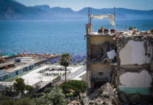 Crollo palazzina a Torre Annunziata: dieci condanne