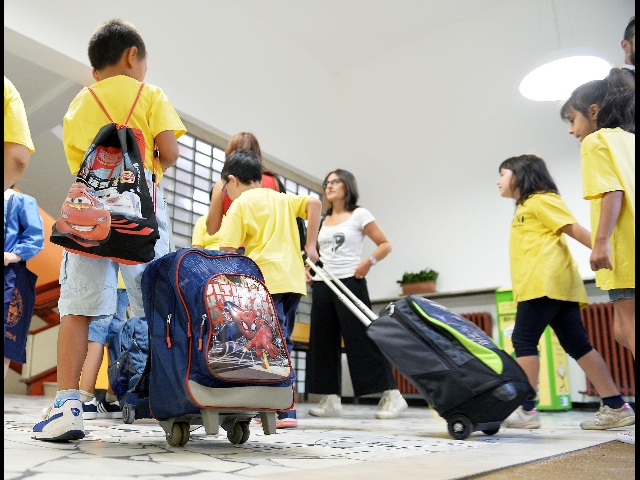bambini a scuola