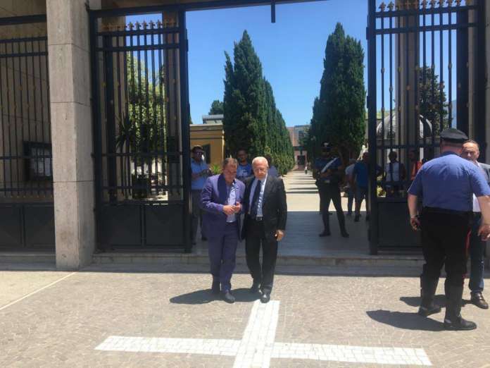 de luca cimitero