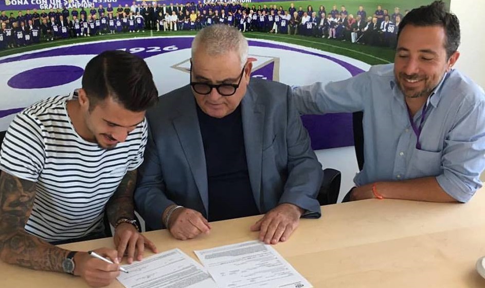 venuti firma contratto