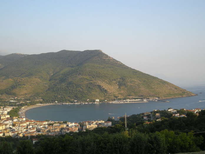 1024px-Sapri's_bay