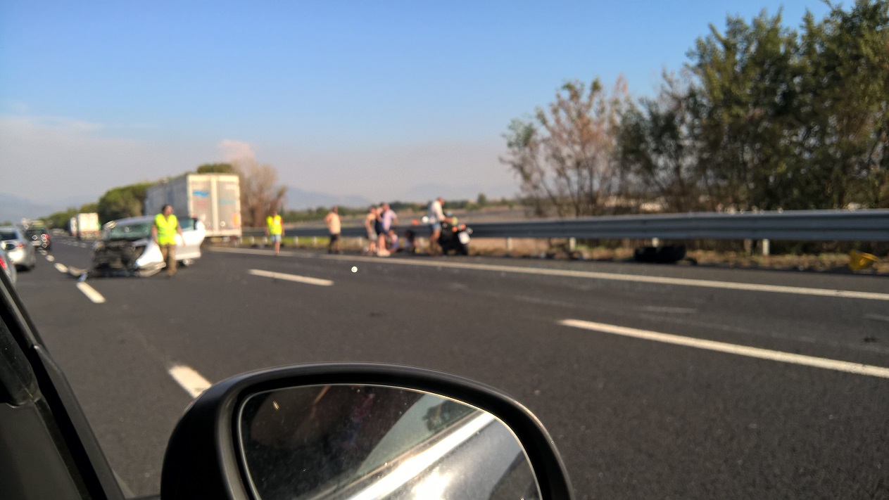 Auto incidentata 1 ok