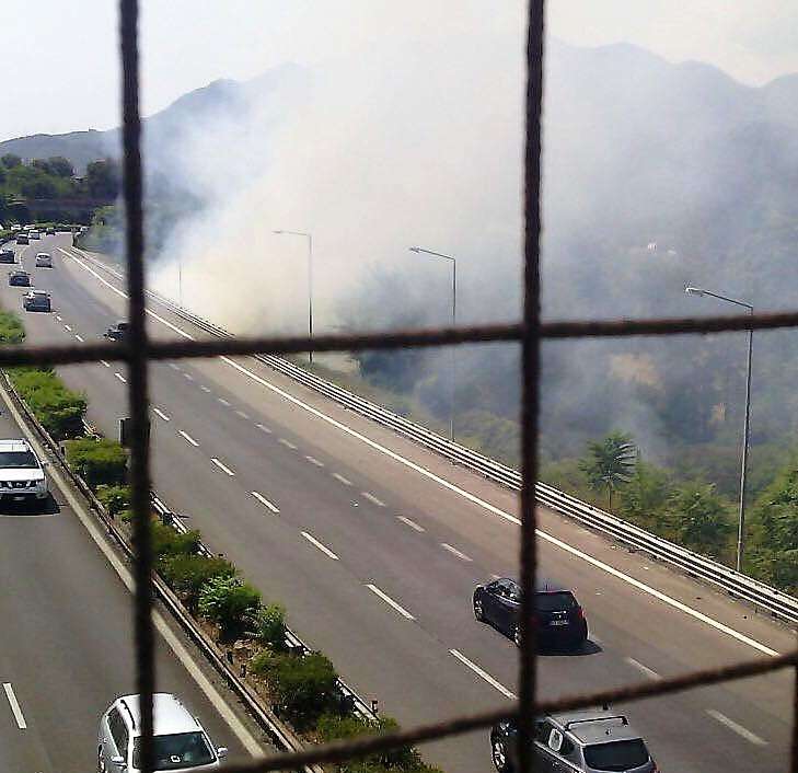 Baronissi incendio