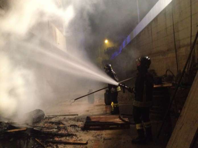 Intervento vigili del fuoco a Ponte 03