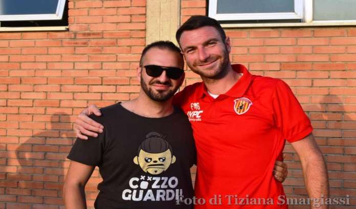 Lucioni con tifoso