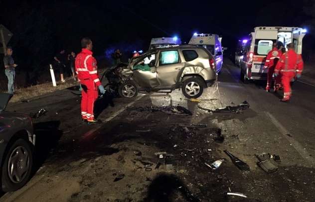 Scontro auto Puglia