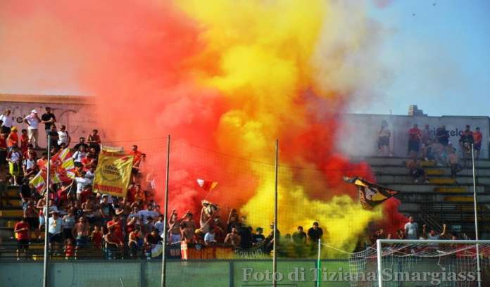 Tifosi del Benevento a Vasto 2