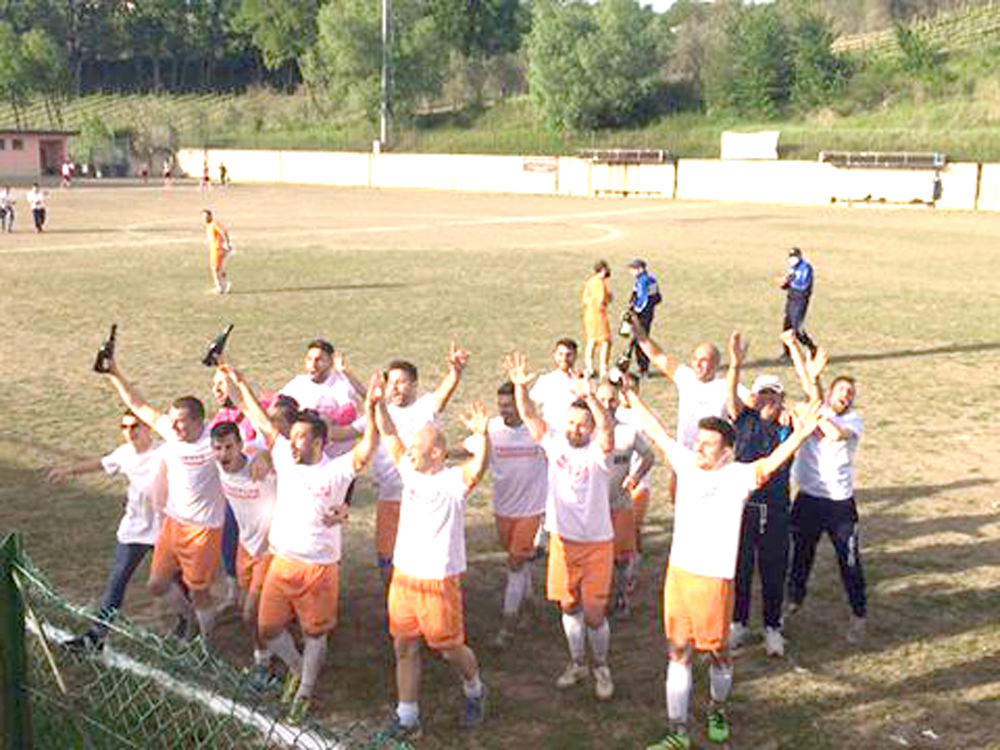 abellinum in promozione esultanza 2