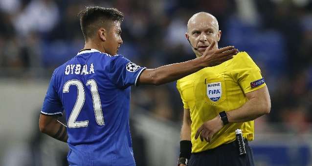 arbitro Napoli Maciniak