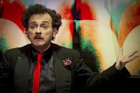 Accoltellato a gola: vittima Roberto Azzurro, attore teatro