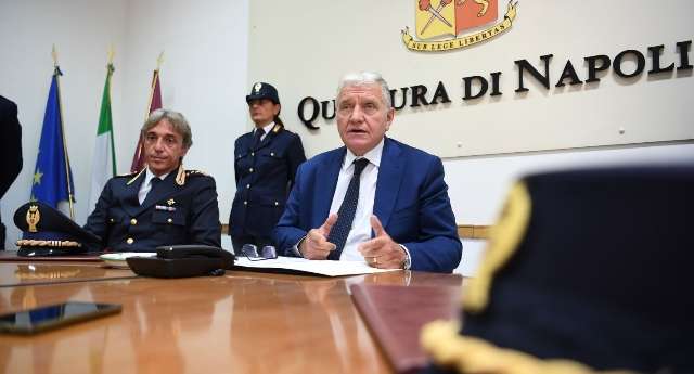 Questore Napoli