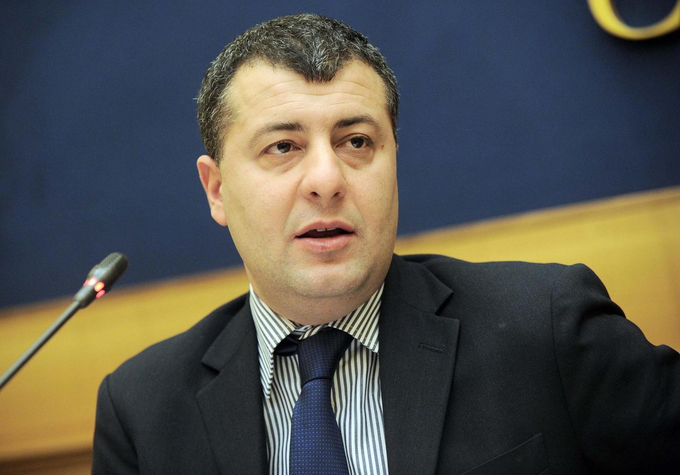 Camera - Conferenza stampa di SEL sulle accuse di Renzi all'opposizione