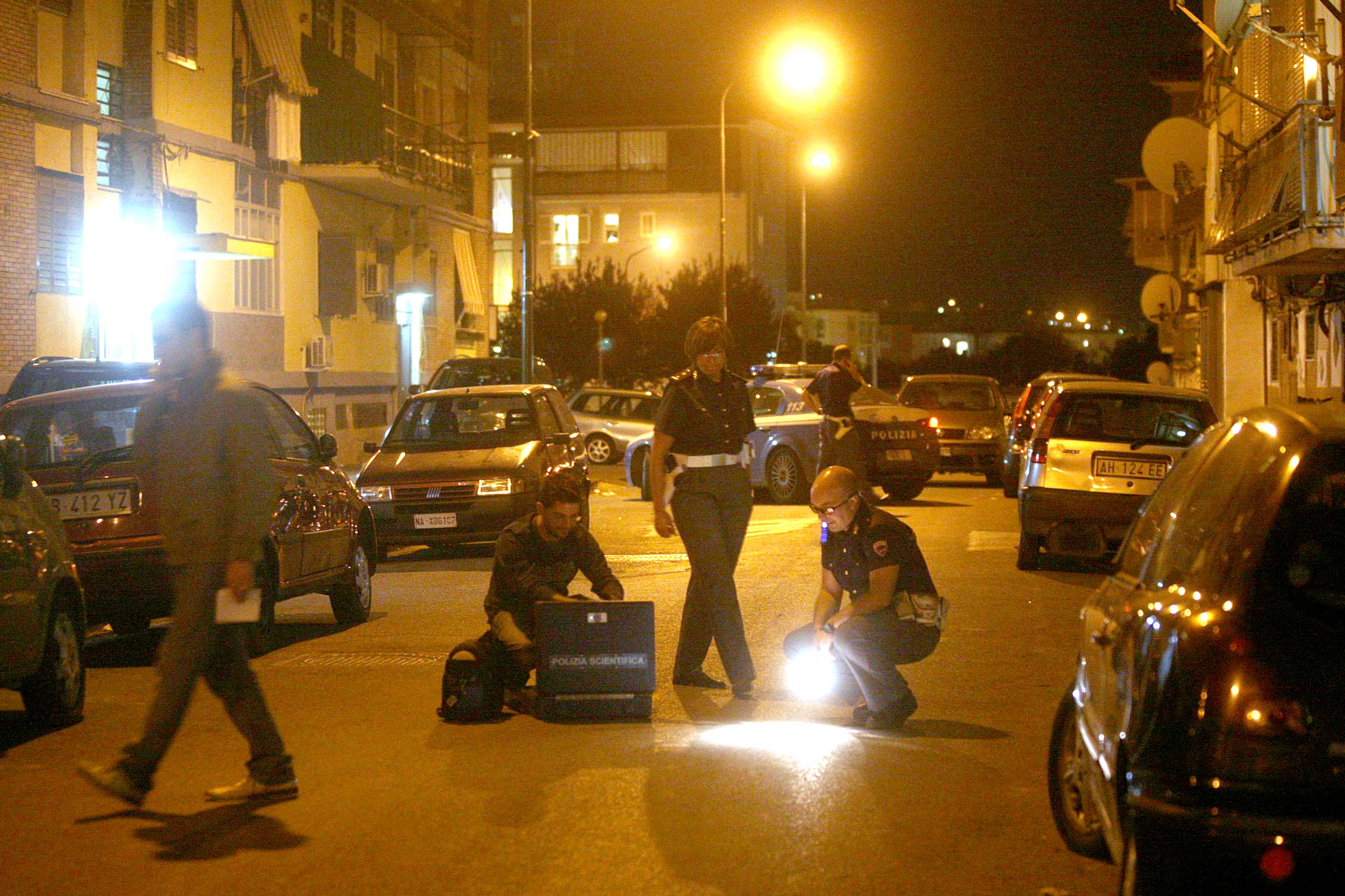 Sparatoria al Rione Traiano