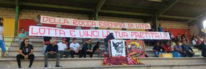 striscione per della rocca