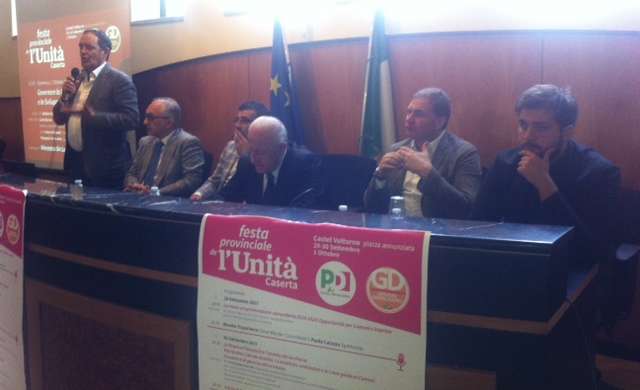 De Luca alla festa del Pd casertano a Castel Volturno