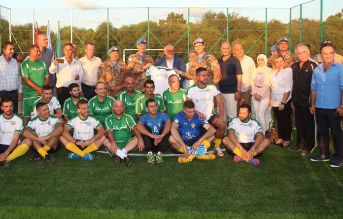 Foto di gruppo con consegna maglie U.S. Avellino