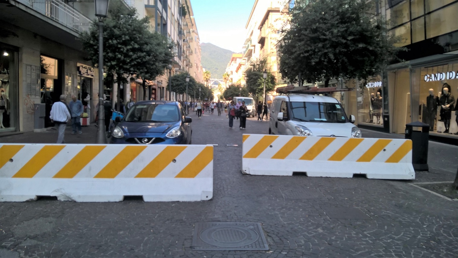 Salerno - Corso parcheggio new jersy