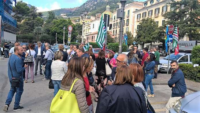 Siopero dipendenti Provincia Salerno