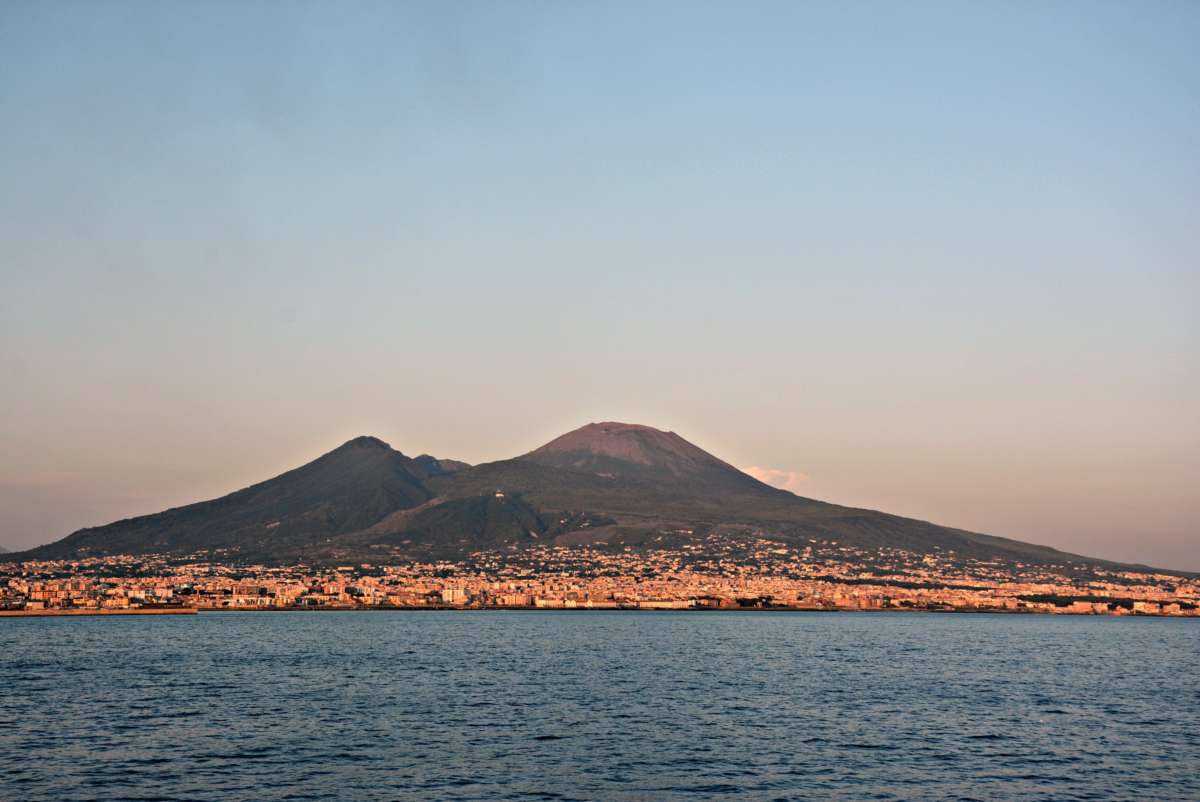Vesuvio_da_mare