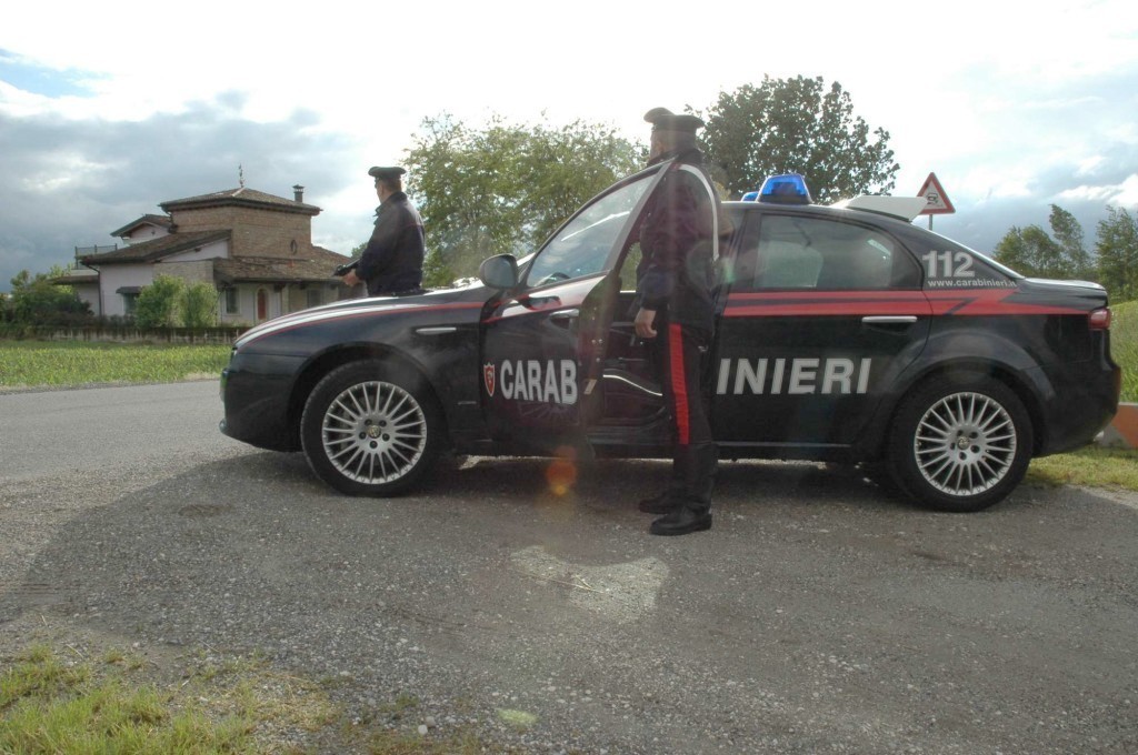 Carabinieri: gazzella dei militari della compagnia di Cles, in Trentino