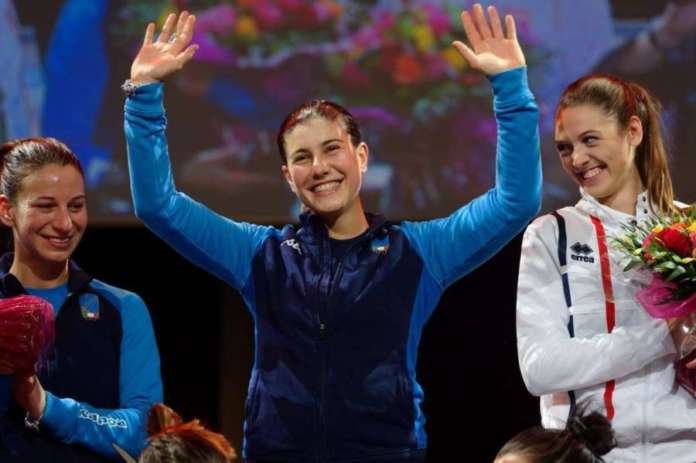 FedSCHERMA -CdM SCIABOLA FEMMINILE - DOPPIETTA AZZURRA AD ORLEANS - VINCE ROSSELLA GREGORIO, SECONDA LORETA GULOTTA
