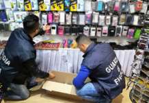 Ascea, il bazar della contraffazione. Sequestri e denunce