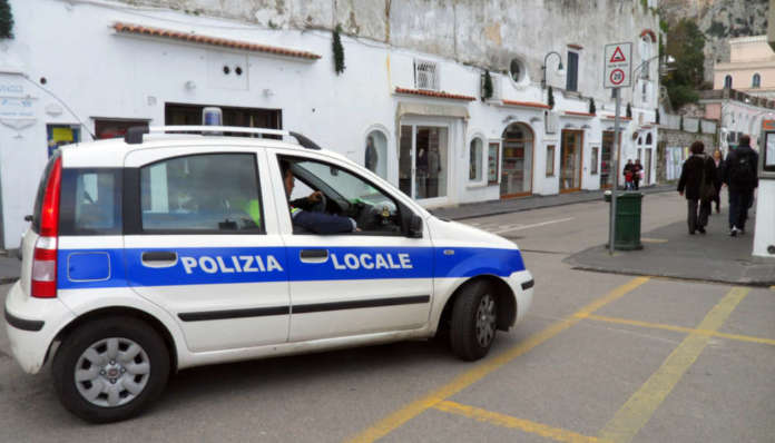 CAPRI, LITE SINDACO-VIGILI URBANI SU NUOVO COMANDANTE DONNA
