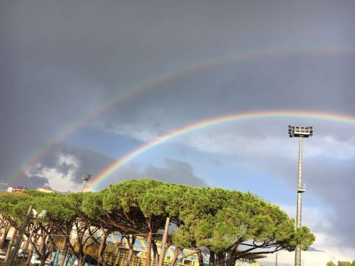 Maltempo: doppio arcobaleno a Castellammare di Stabia