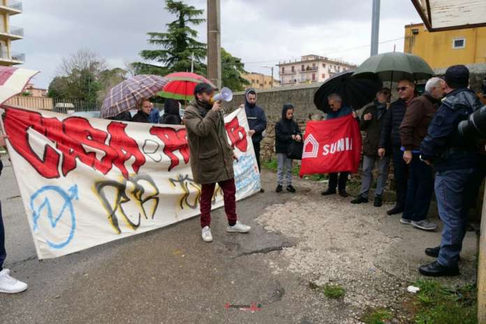 protesta movimento lotta per la casa