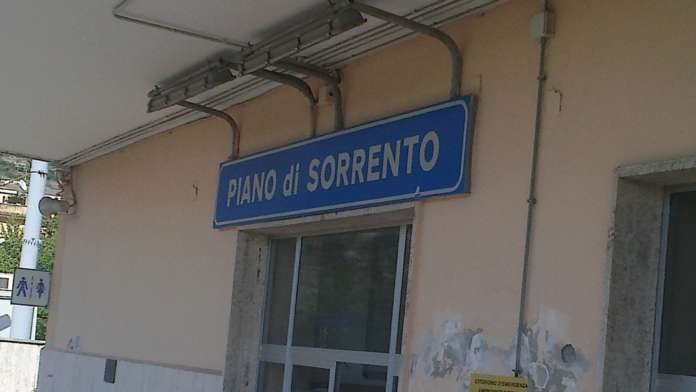 STAZIONE-PIANO-DI-SORRENTO-1