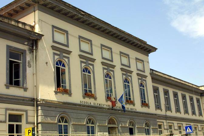 caserta scuola De Amicis