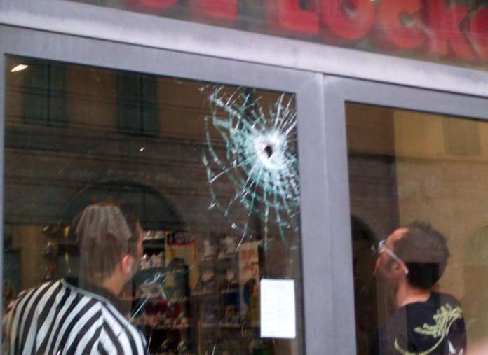 SCONTRO MAGHREBINI-ALBANESI IN CENTRO PERUGIA, UN FERITO