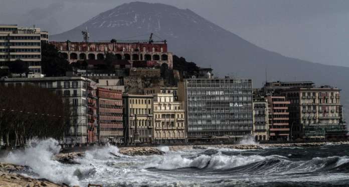 Maltempo Napoli Mare