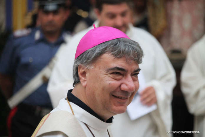 vescovo don mimmo battaglia