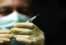 Napoli, vaccinato un ultracentenario: è ospite di una Rsa dell’Asl Napoli 2