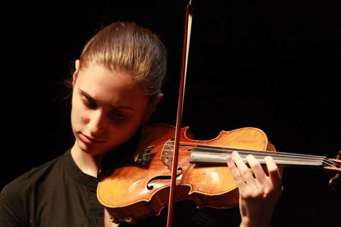 La violinista Francesca Bonaita