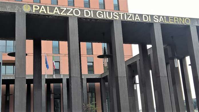 Palzzo di Giustizia, l'ingresso