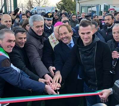 Taglio Nastro