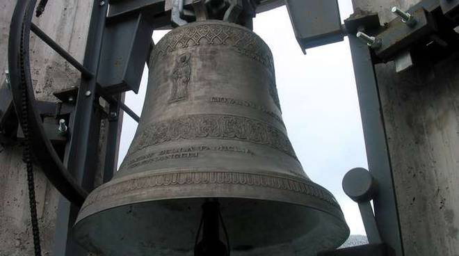 campana campanile chiesa