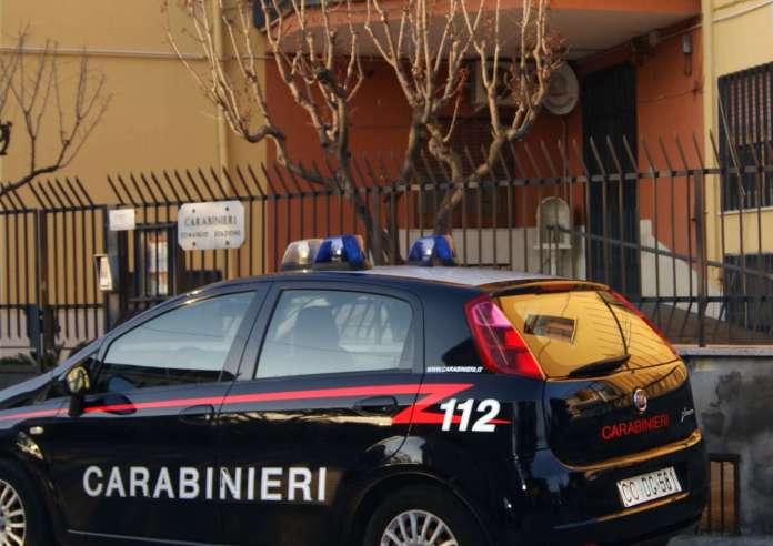 carabinieri estorsori