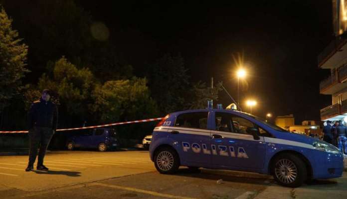 Agguato a Napoli: ferito per sbaglio un incensurato