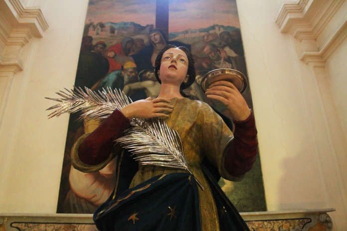 statua di santa lucia