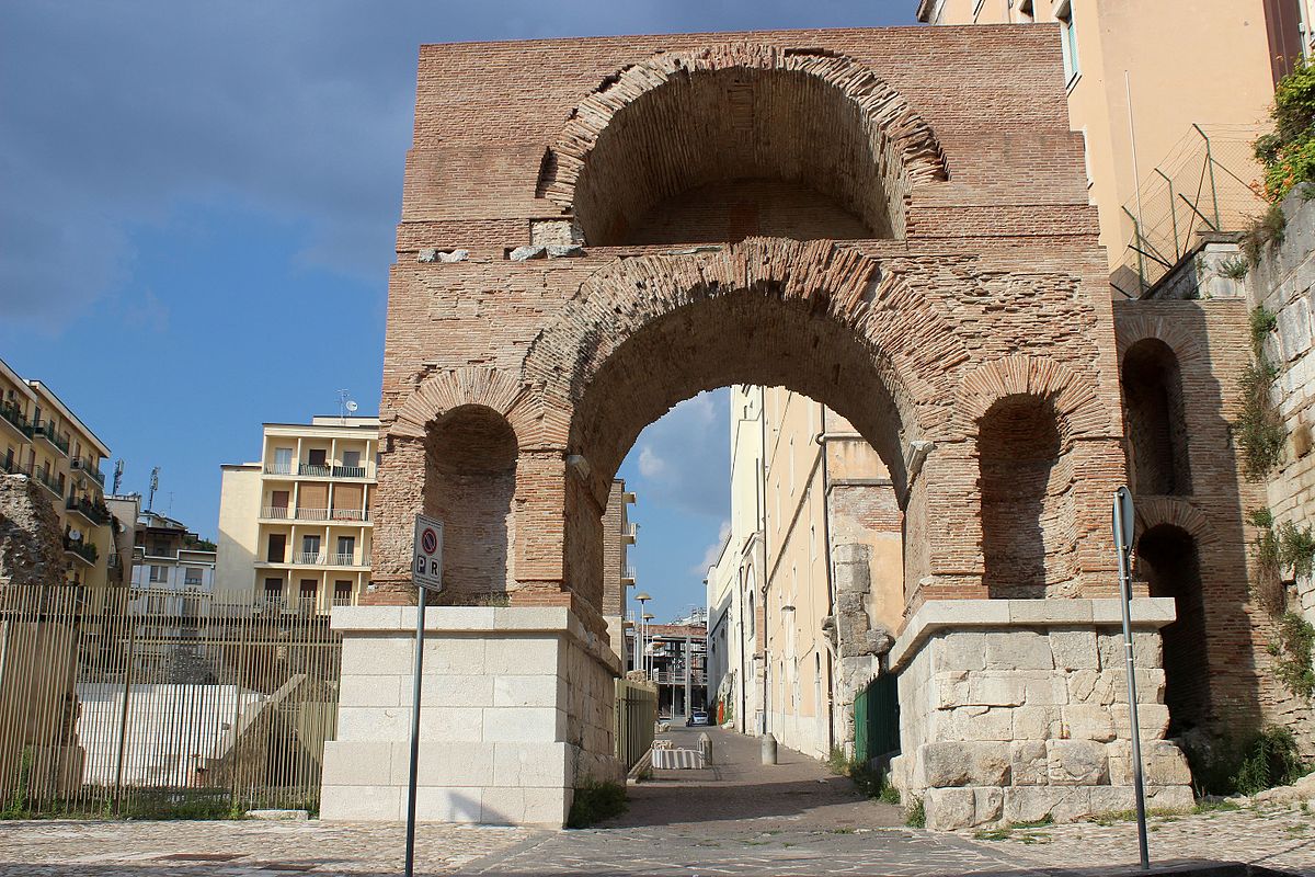 Arco del Sacramento Benevento