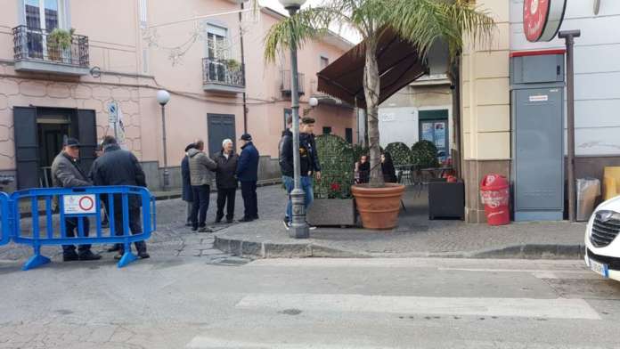 Ragazzo ferito a Parete da proiettile vagante